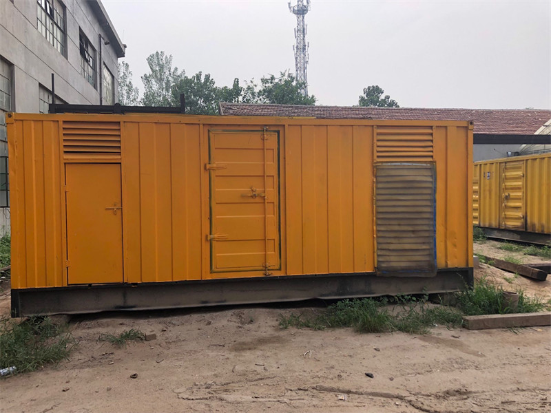 临漳发电机出租进行负载测试时，电瓶电量不足的具体判断标准是什么？